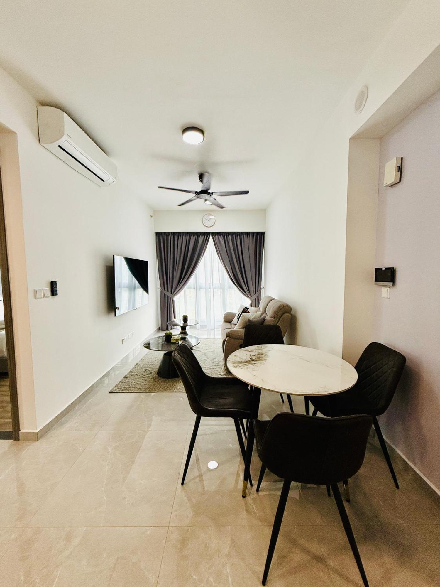 Agile Trx Luxury Bukit Bintang Apartment